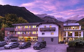 Hotel Bergkristall